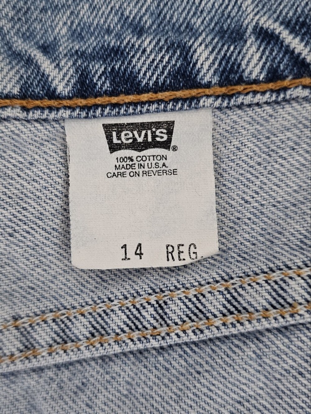 PERFECT CONDITION VINTAGE LEVI'S Light Blue Denim Wms Shorts 100% Cotton Sz 14 R - Picture 3 of 11